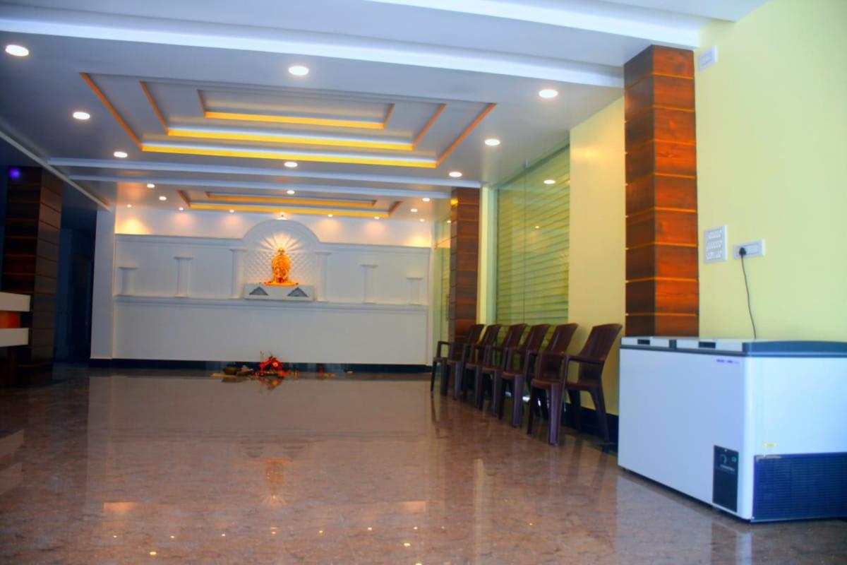 Prince Palace Jhargram Buitenkant foto